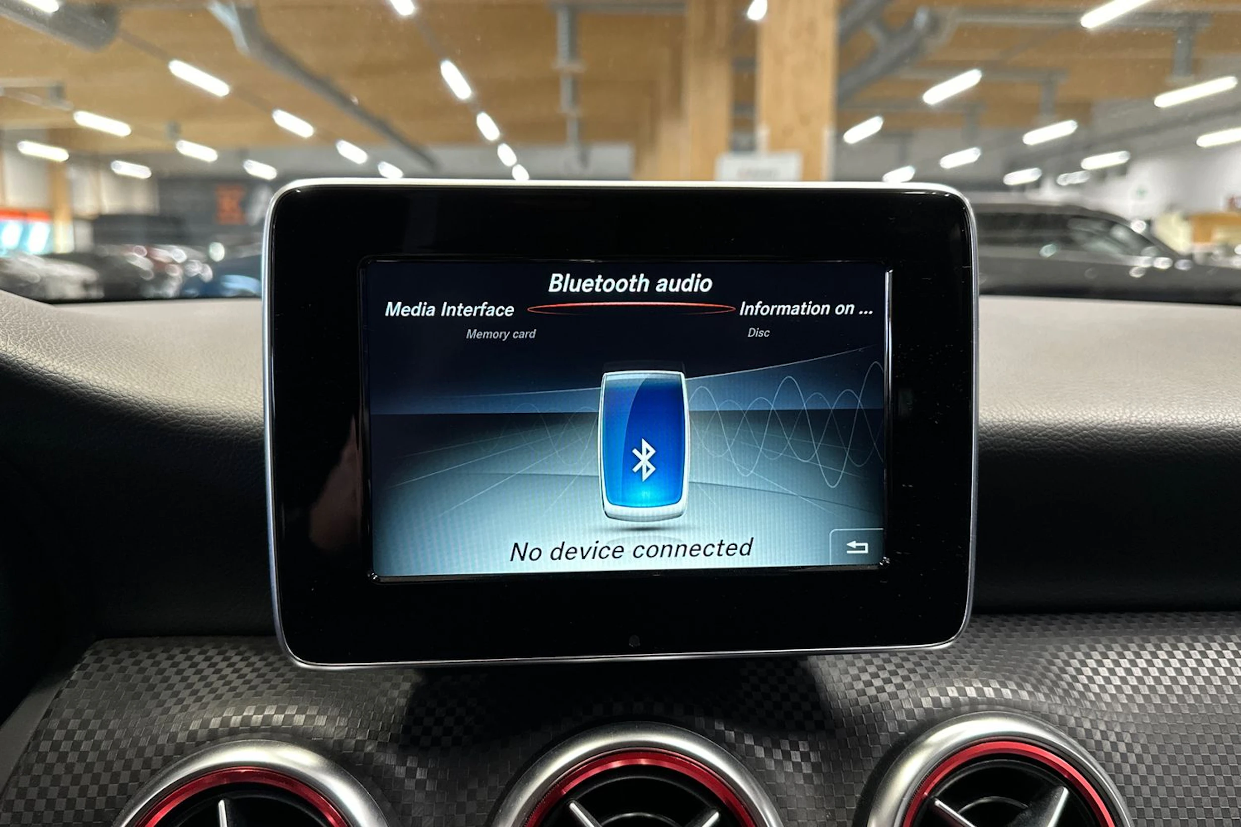 valkoinen Mercedes-Benz A 2016 kuva 13.