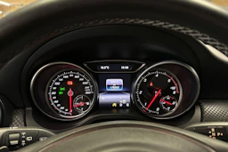 valkoinen Mercedes-Benz A 2016 kuva 18.