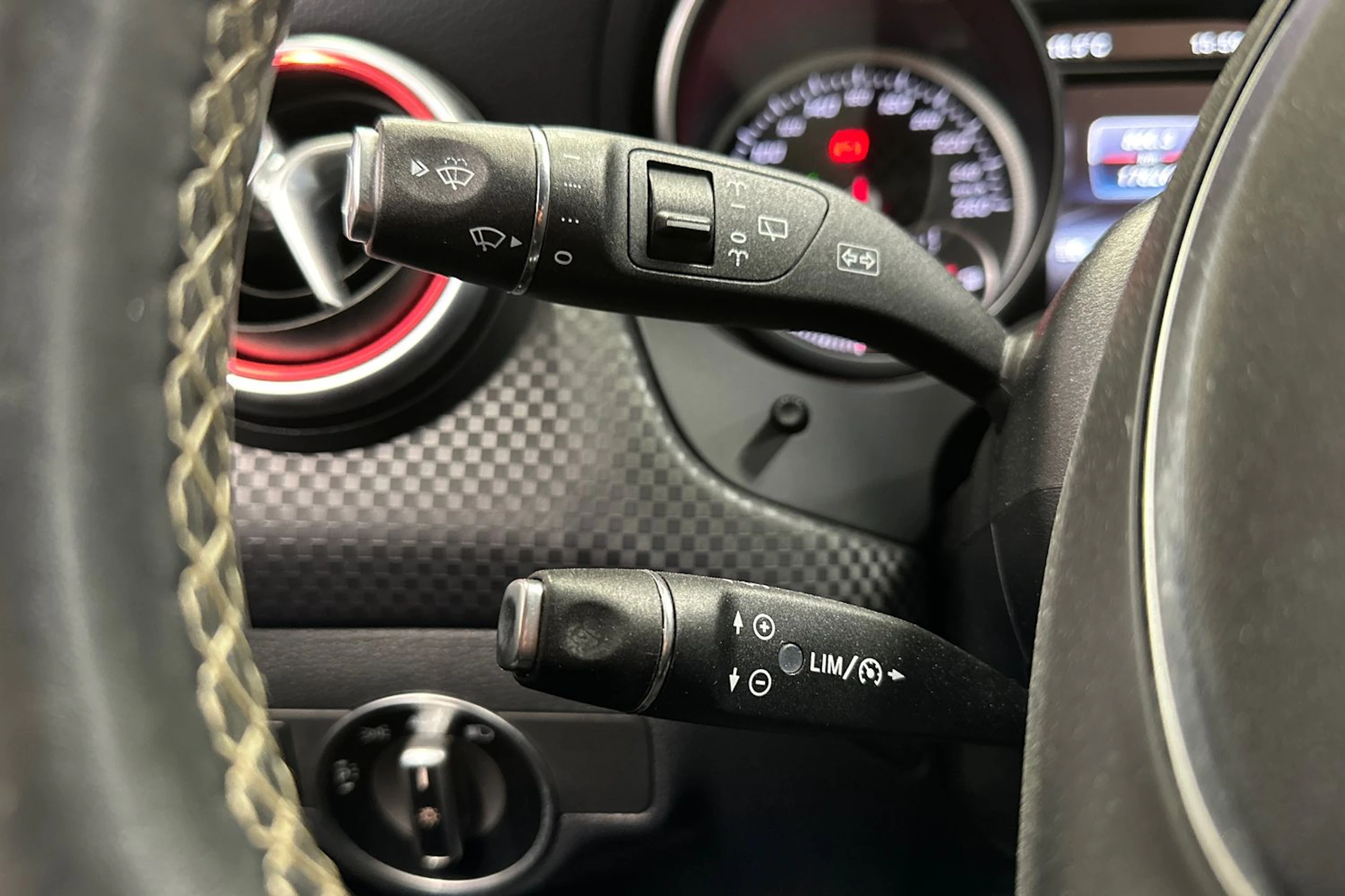 valkoinen Mercedes-Benz A 2016 kuva 19.