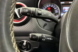 valkoinen Mercedes-Benz A 2016 kuva 19.