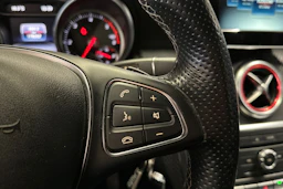 valkoinen Mercedes-Benz A 2016 kuva 22.