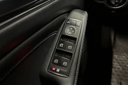 valkoinen Mercedes-Benz A 2016 kuva 24.