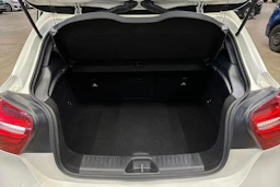 valkoinen Mercedes-Benz A 2016 kuva 25.