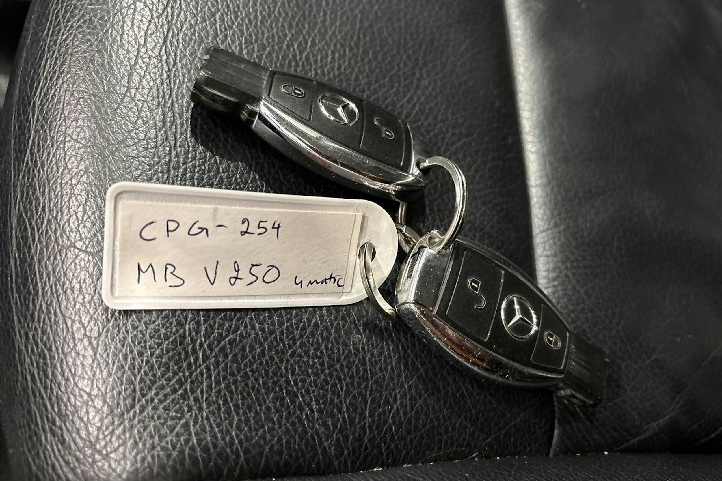 harmaa Mercedes-Benz V 2016 kuva 31.