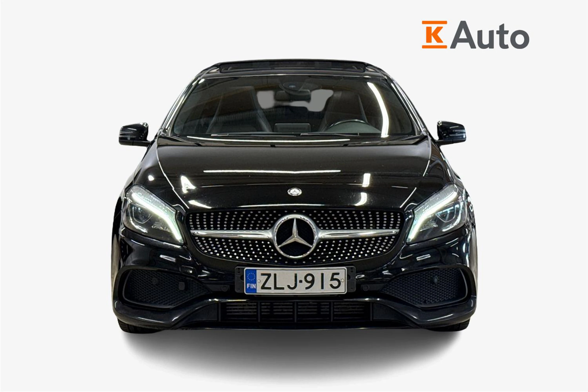 musta Mercedes-Benz A 2016 kuva 4.