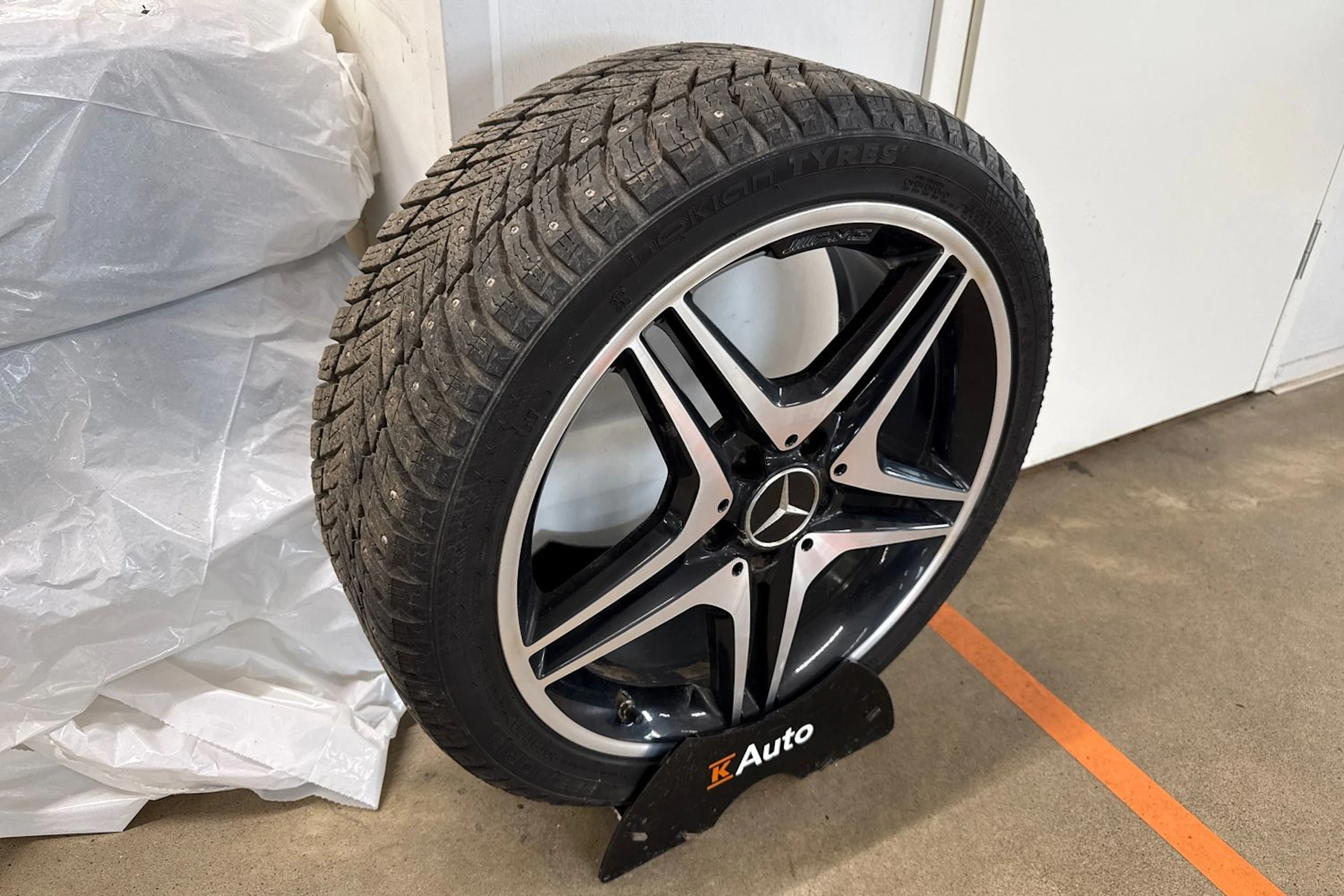musta Mercedes-Benz A 2016 kuva 10.