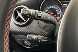 musta Mercedes-Benz A 2016 kuva 20.