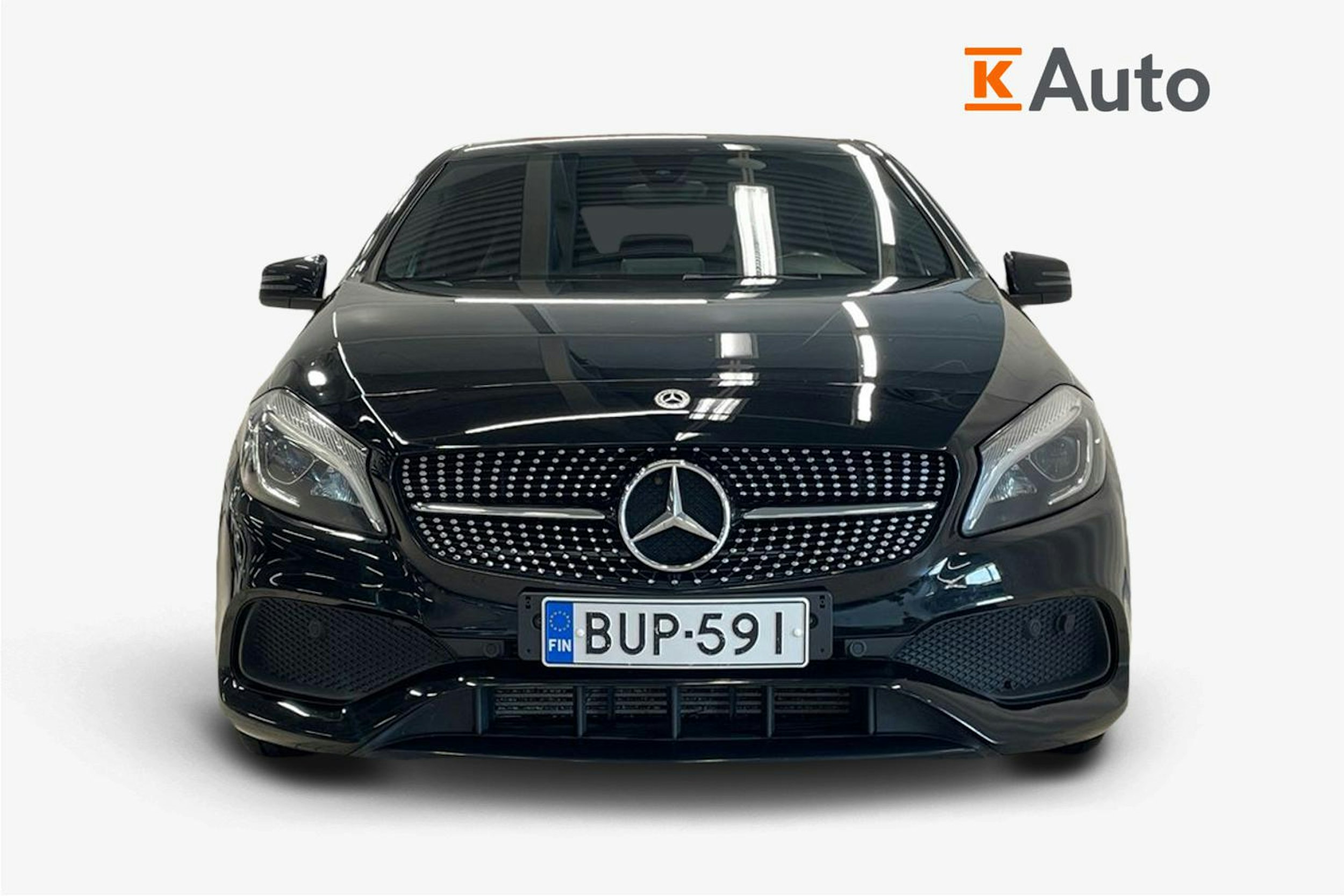 Musta Mercedes-Benz A 2017 kuva 5.