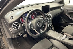 Musta Mercedes-Benz A 2017 kuva 7.