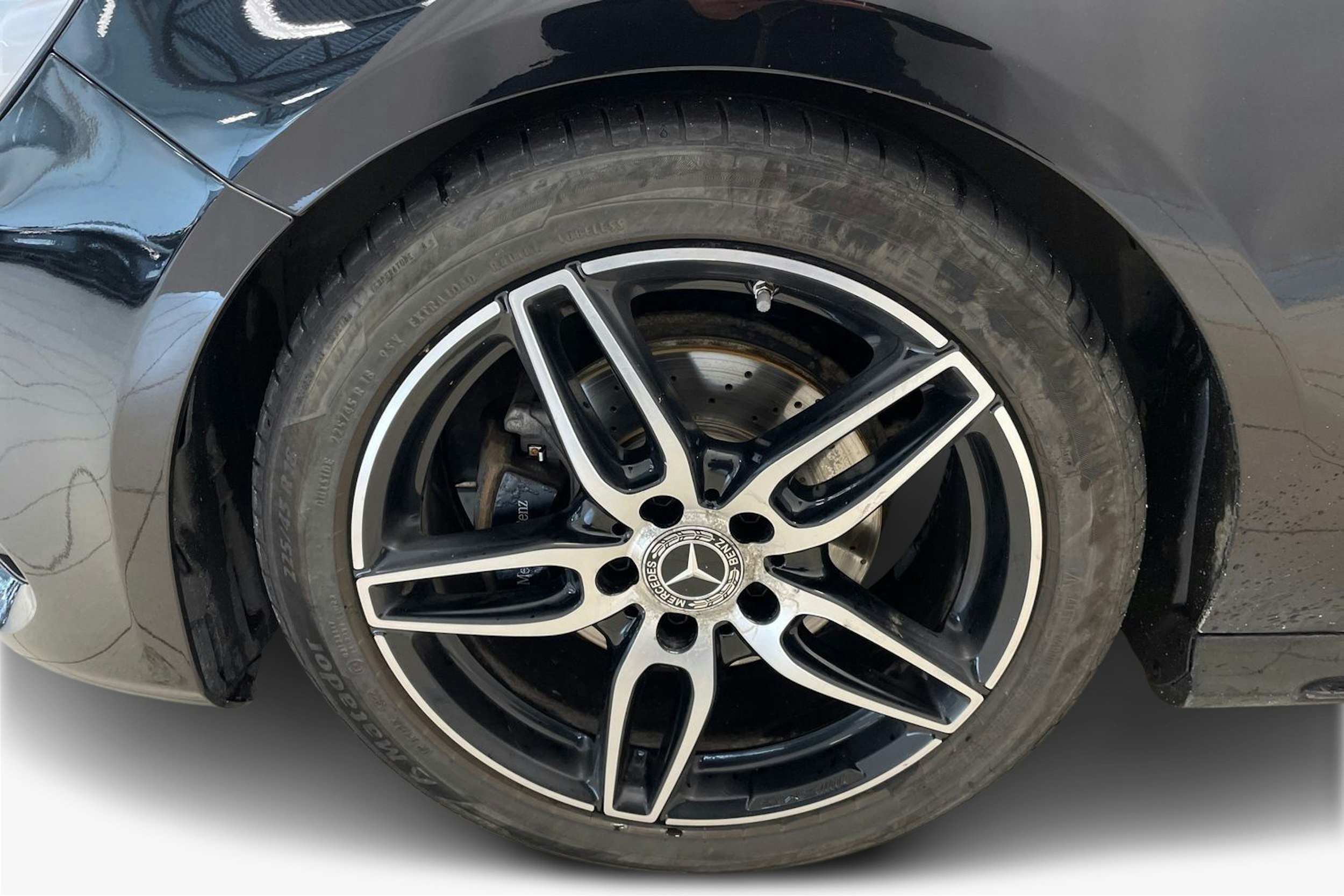 Musta Mercedes-Benz A 2017 kuva 11.