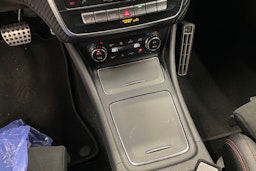 Musta Mercedes-Benz A 2017 kuva 17.