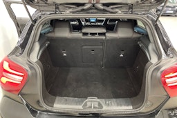 Musta Mercedes-Benz A 2017 kuva 22.