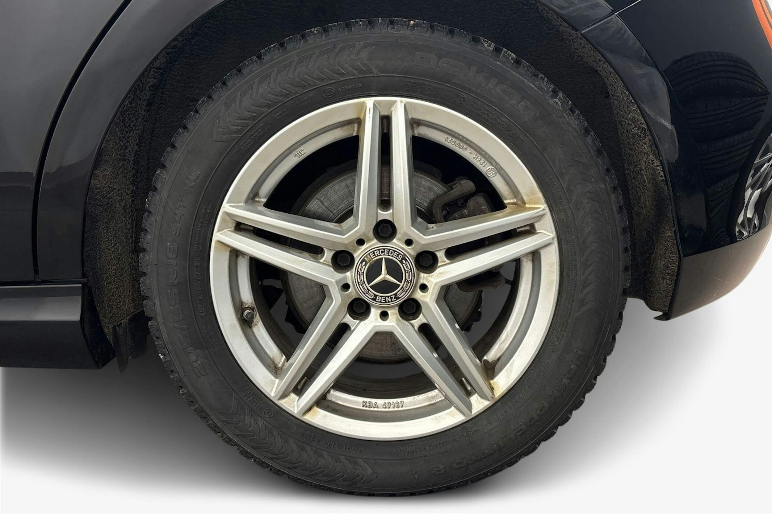 musta Mercedes-Benz A 2017 kuva 11.