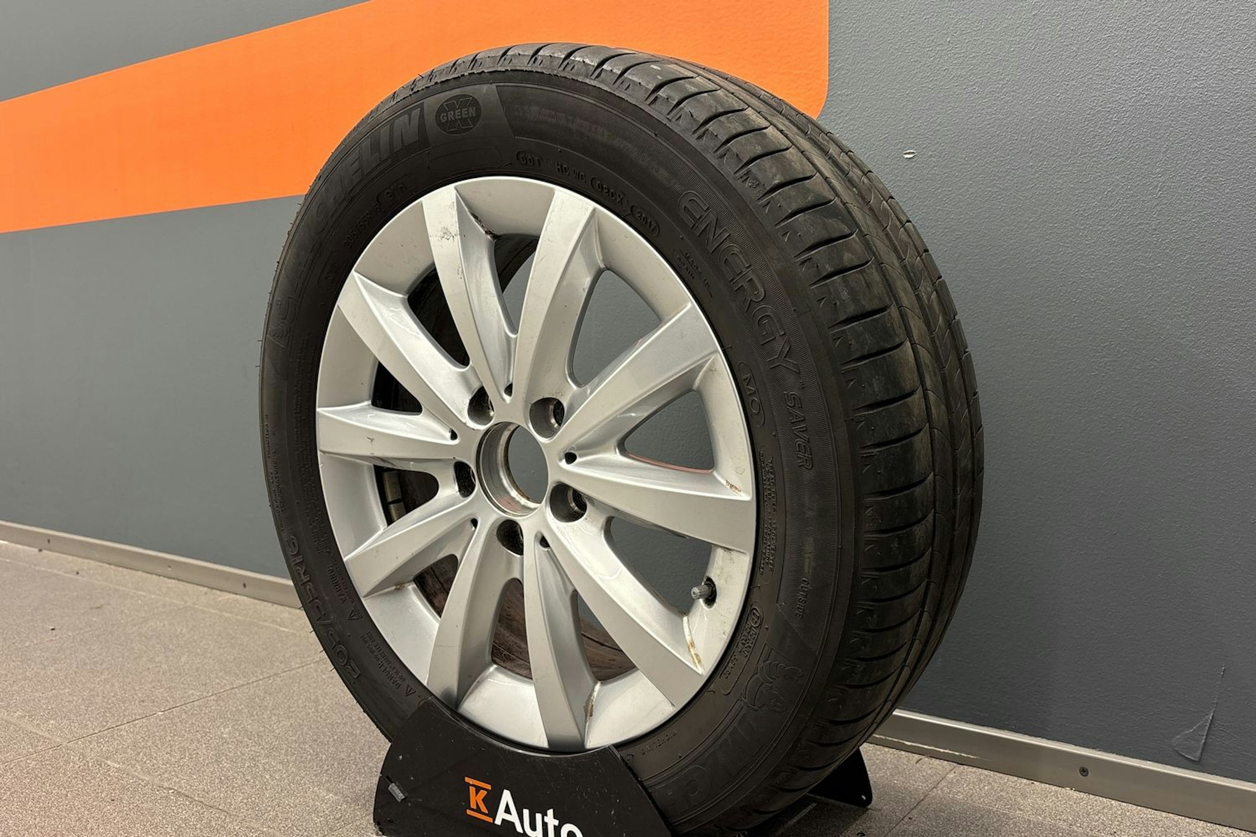 musta Mercedes-Benz A 2017 kuva 13.