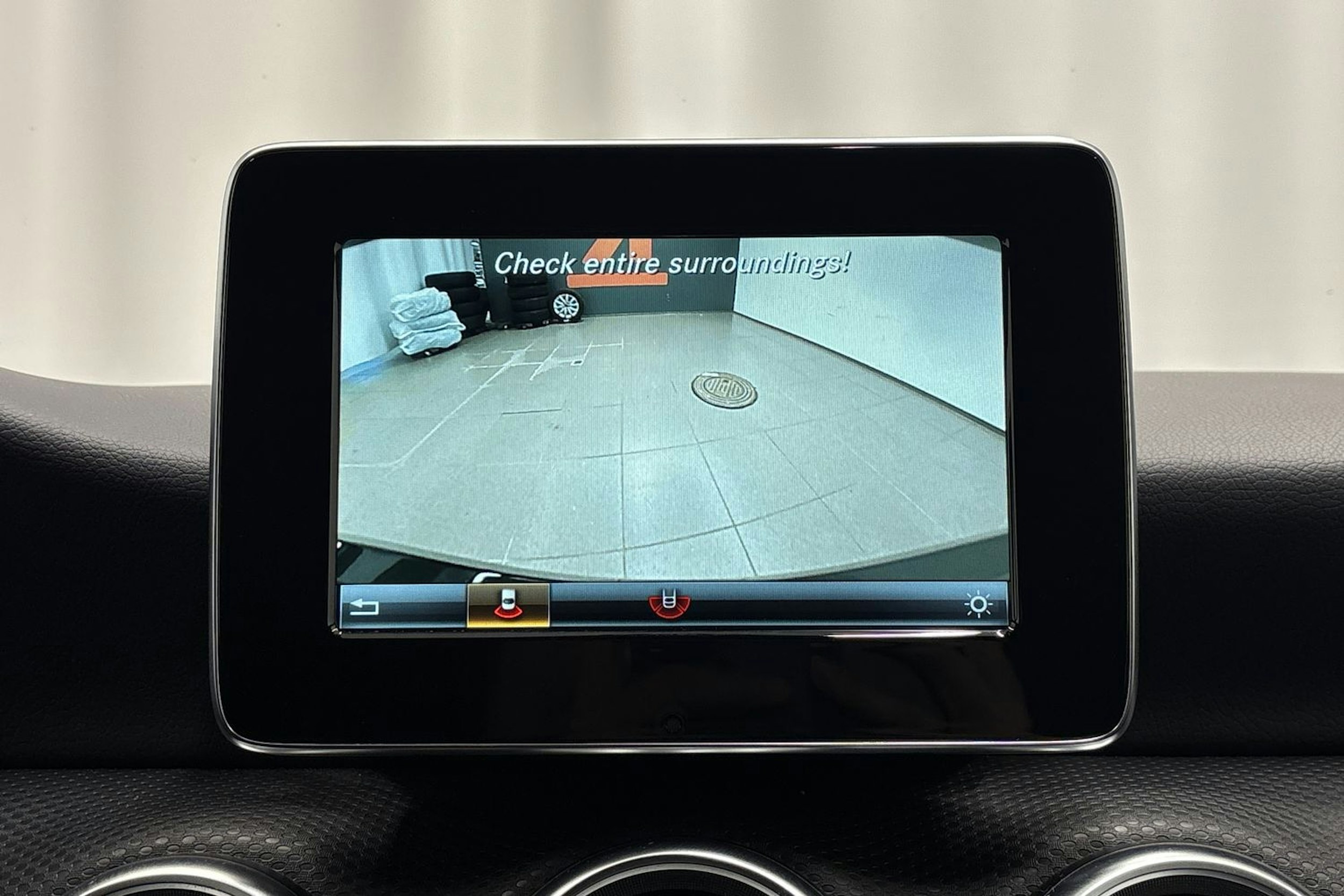 musta Mercedes-Benz A 2017 kuva 19.