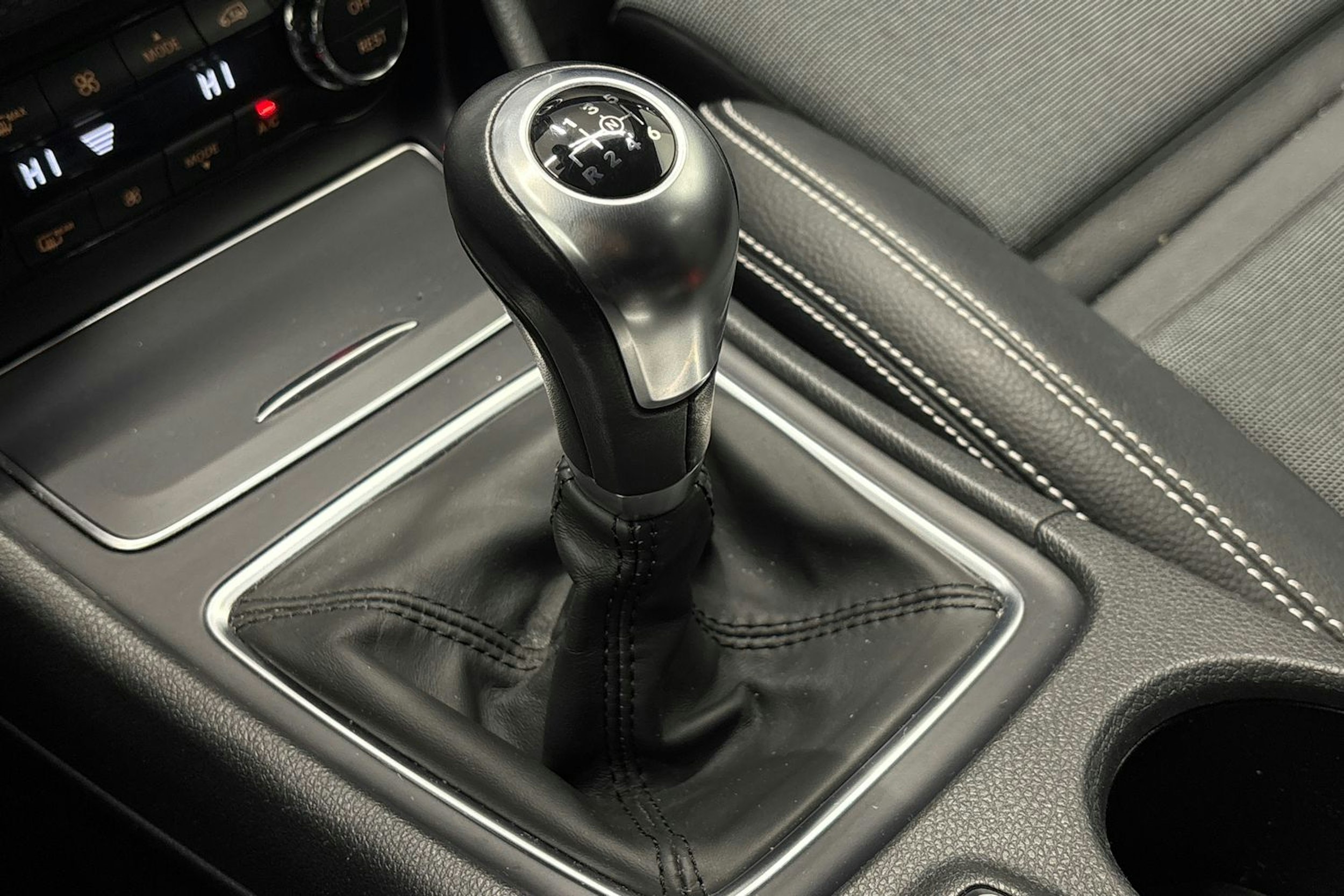 musta Mercedes-Benz A 2017 kuva 20.