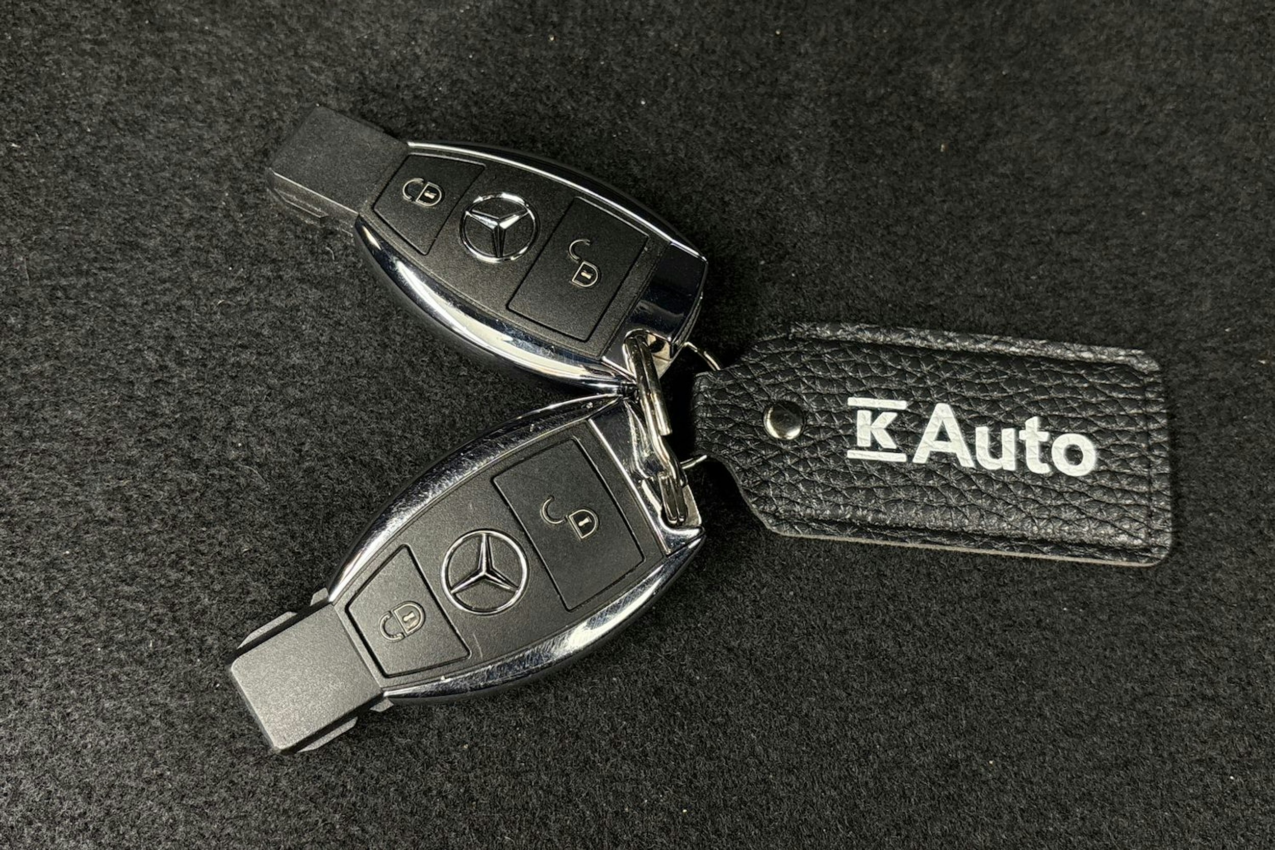 musta Mercedes-Benz A 2017 kuva 22.