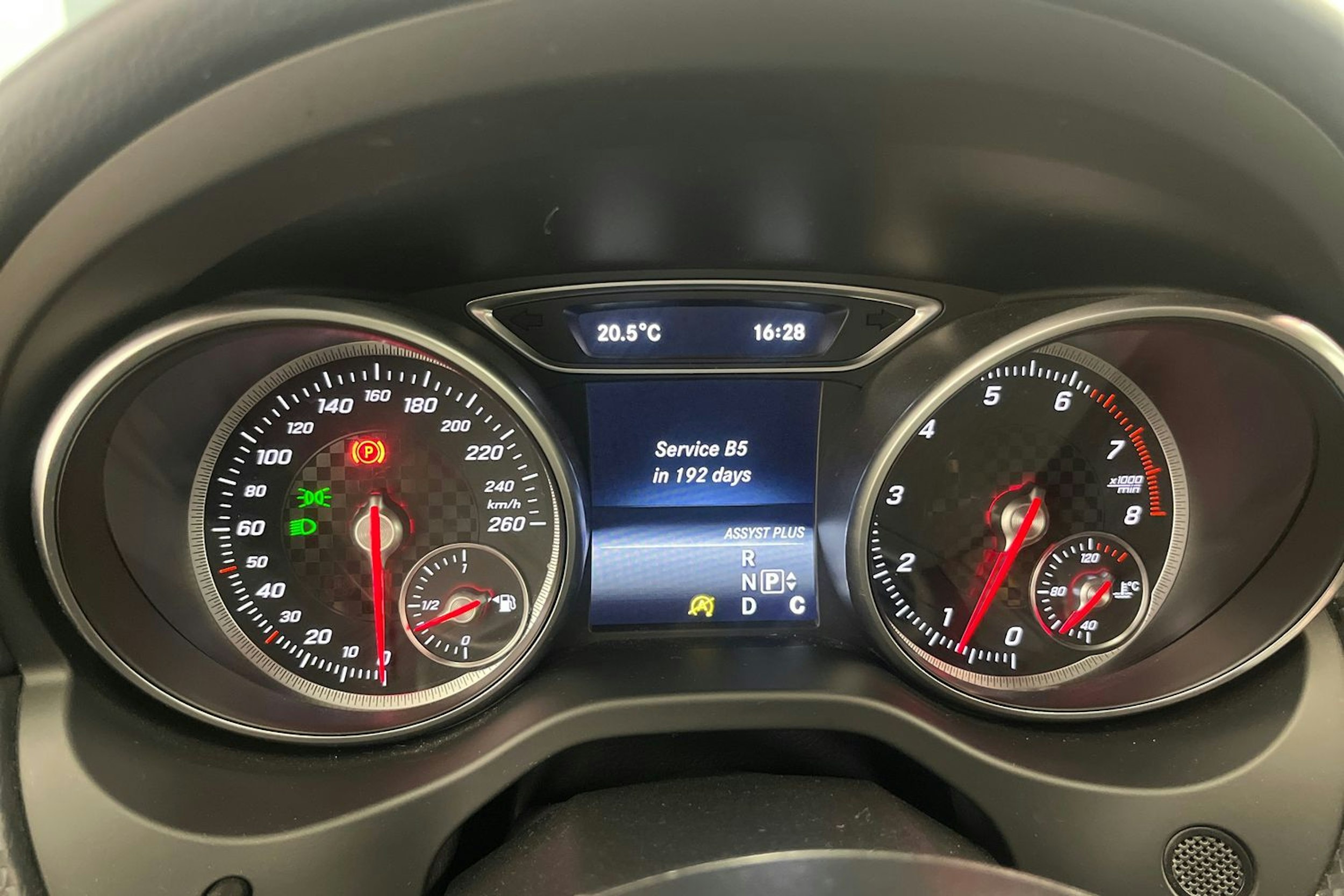 Musta Mercedes-Benz A 2017 kuva 27.