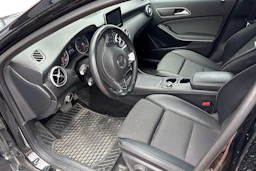 musta Mercedes-Benz A 2017 kuva 3.
