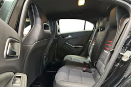 musta Mercedes-Benz A 2017 kuva 11.