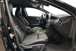 musta Mercedes-Benz A 2017 kuva 12.