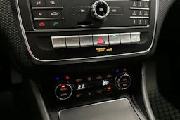 musta Mercedes-Benz A 2017 kuva 19.