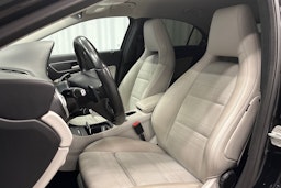 musta Mercedes-Benz A 2017 kuva 15.