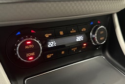 musta Mercedes-Benz A 2017 kuva 26.
