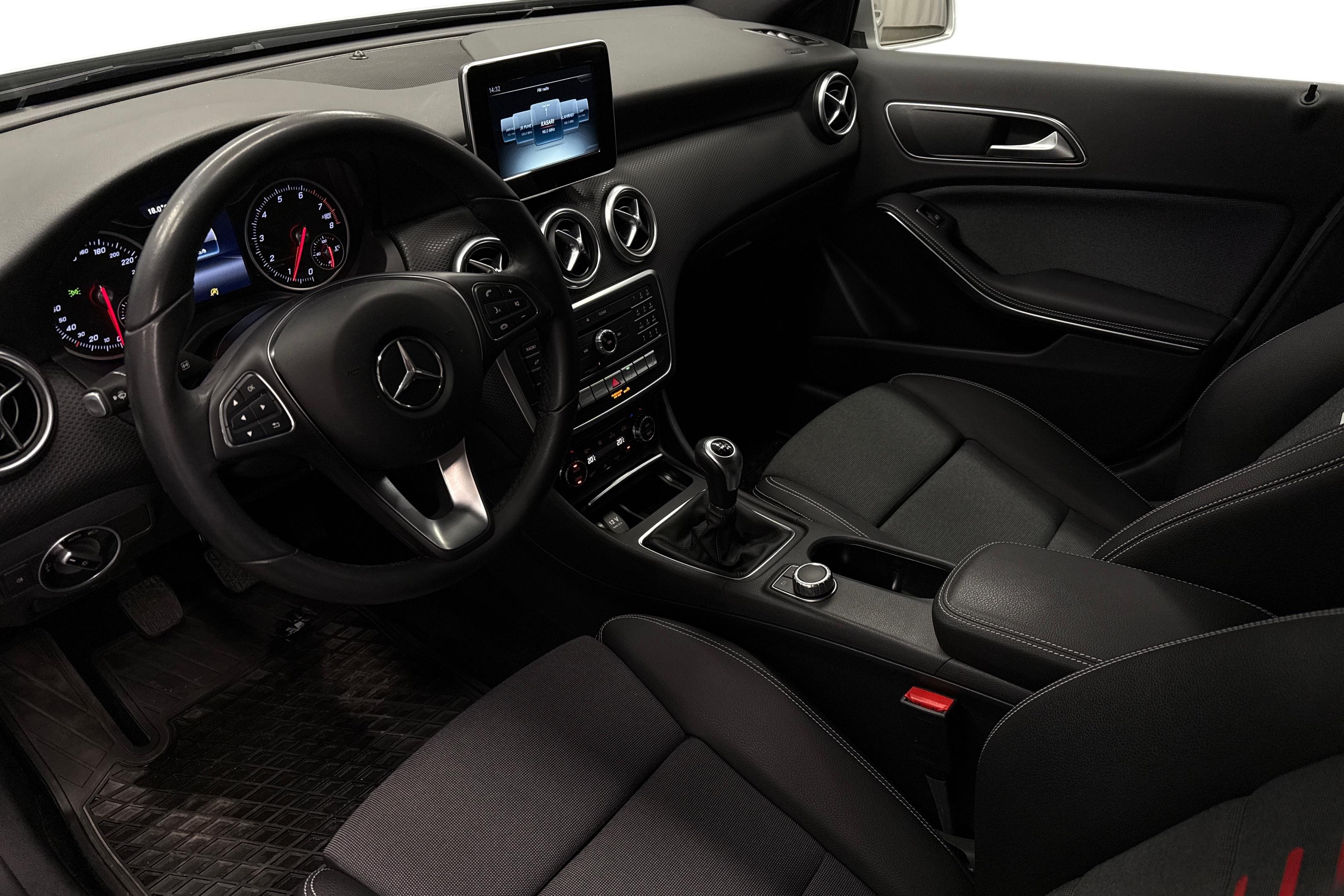 Mercedes-Benz A 180 Suomi 100 Edition 2017, kuva 6/21