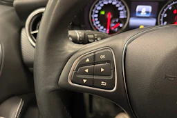 harmaa Mercedes-Benz A 2017 kuva 18.