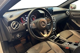 Harmaa Mercedes-Benz A 2017 kuva 7.