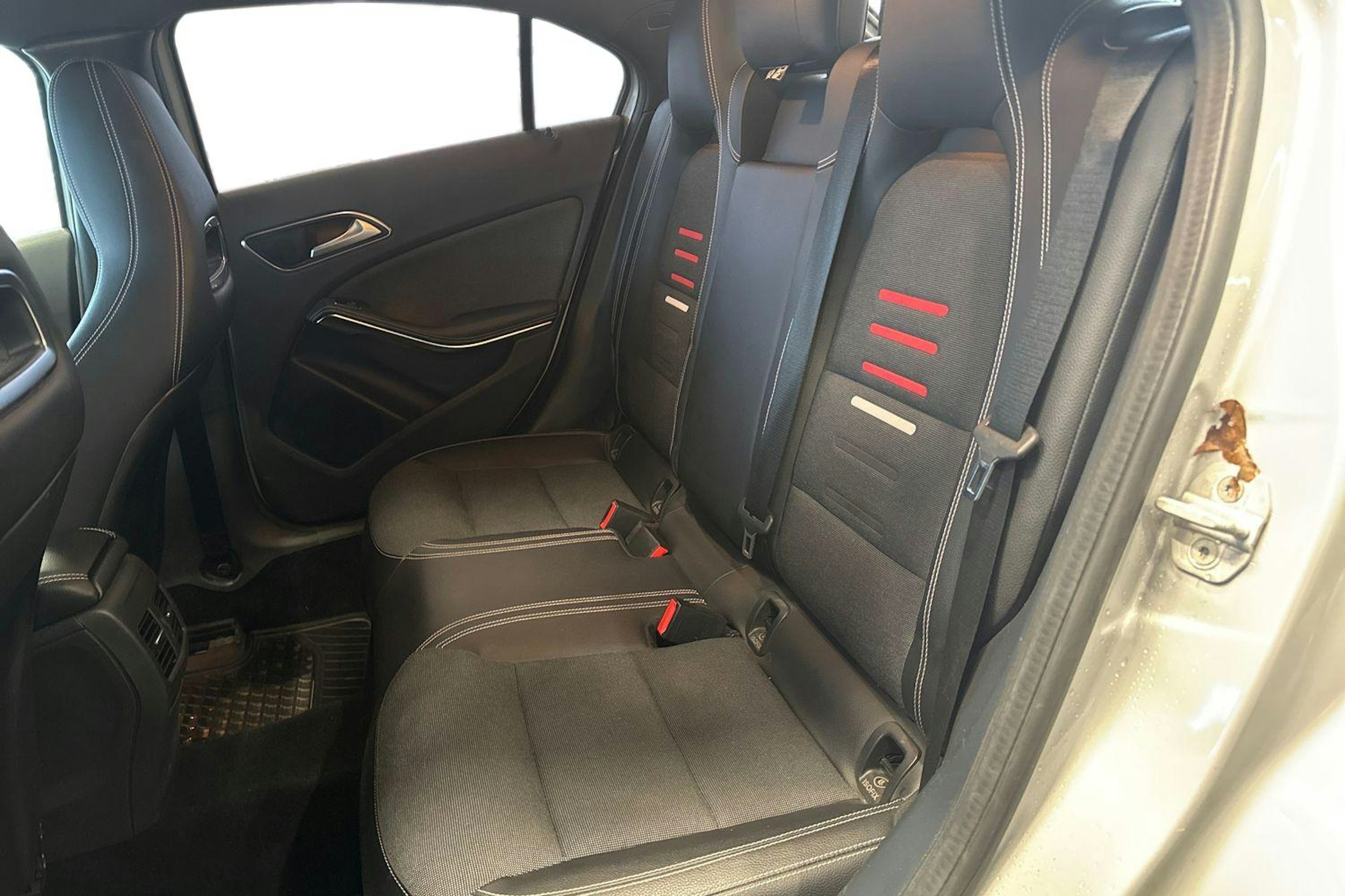 Harmaa Mercedes-Benz A 2017 kuva 10.