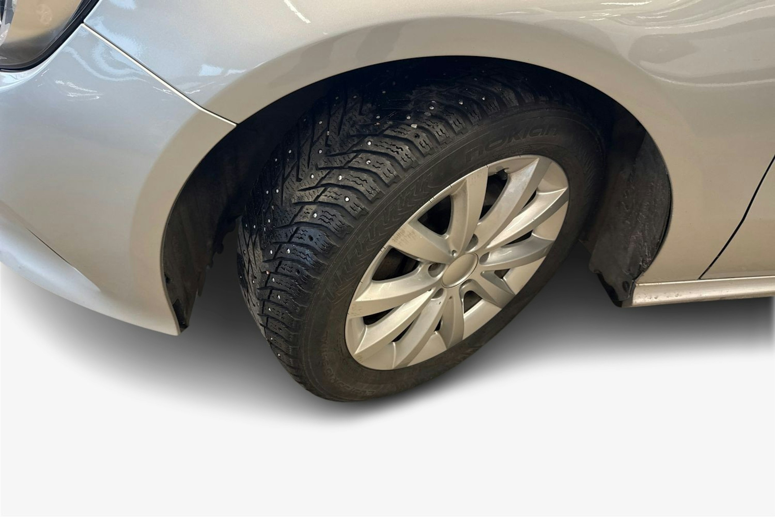 Harmaa Mercedes-Benz A 2017 kuva 11.