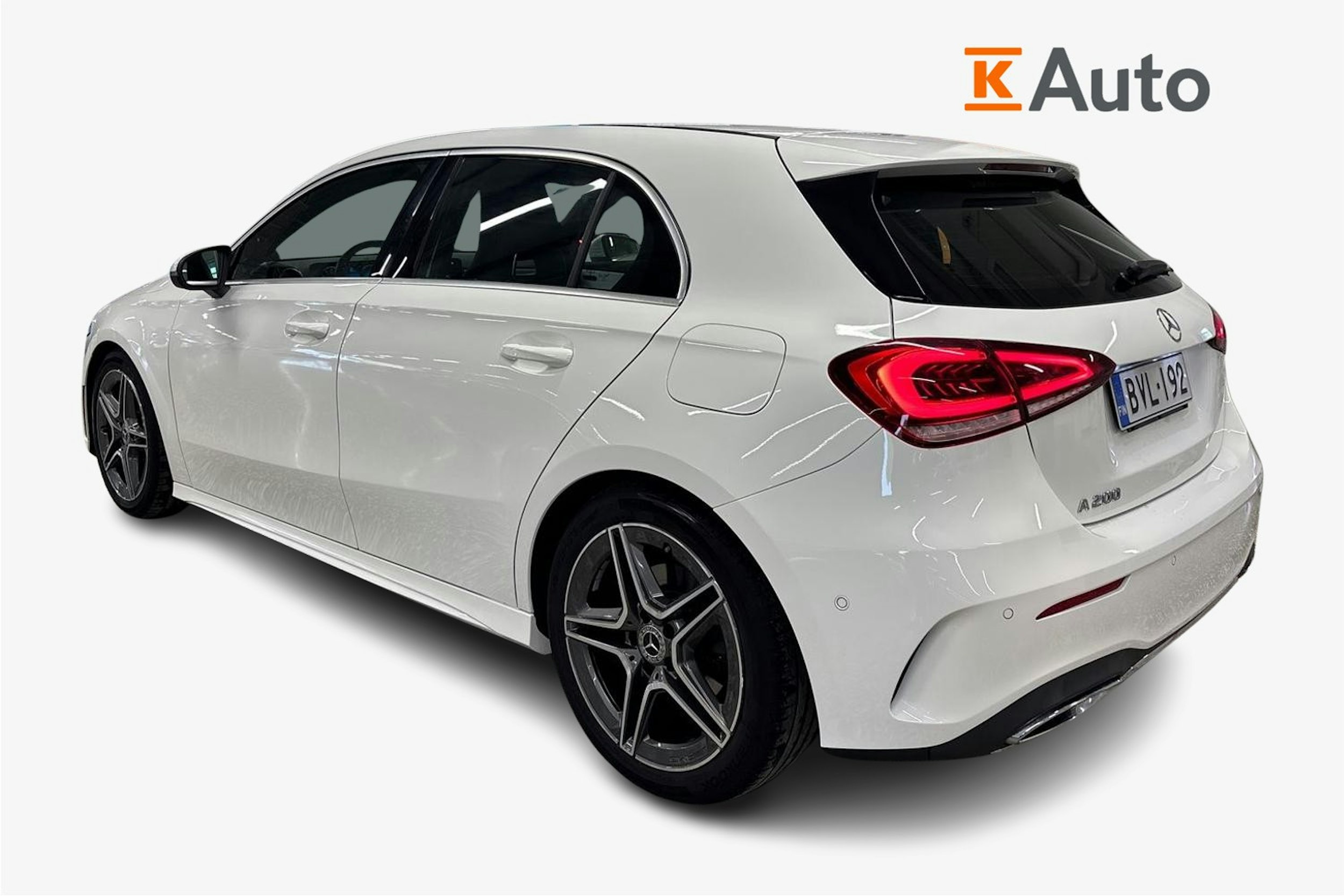 valkoinen Mercedes-Benz A 2018 kuva 2.