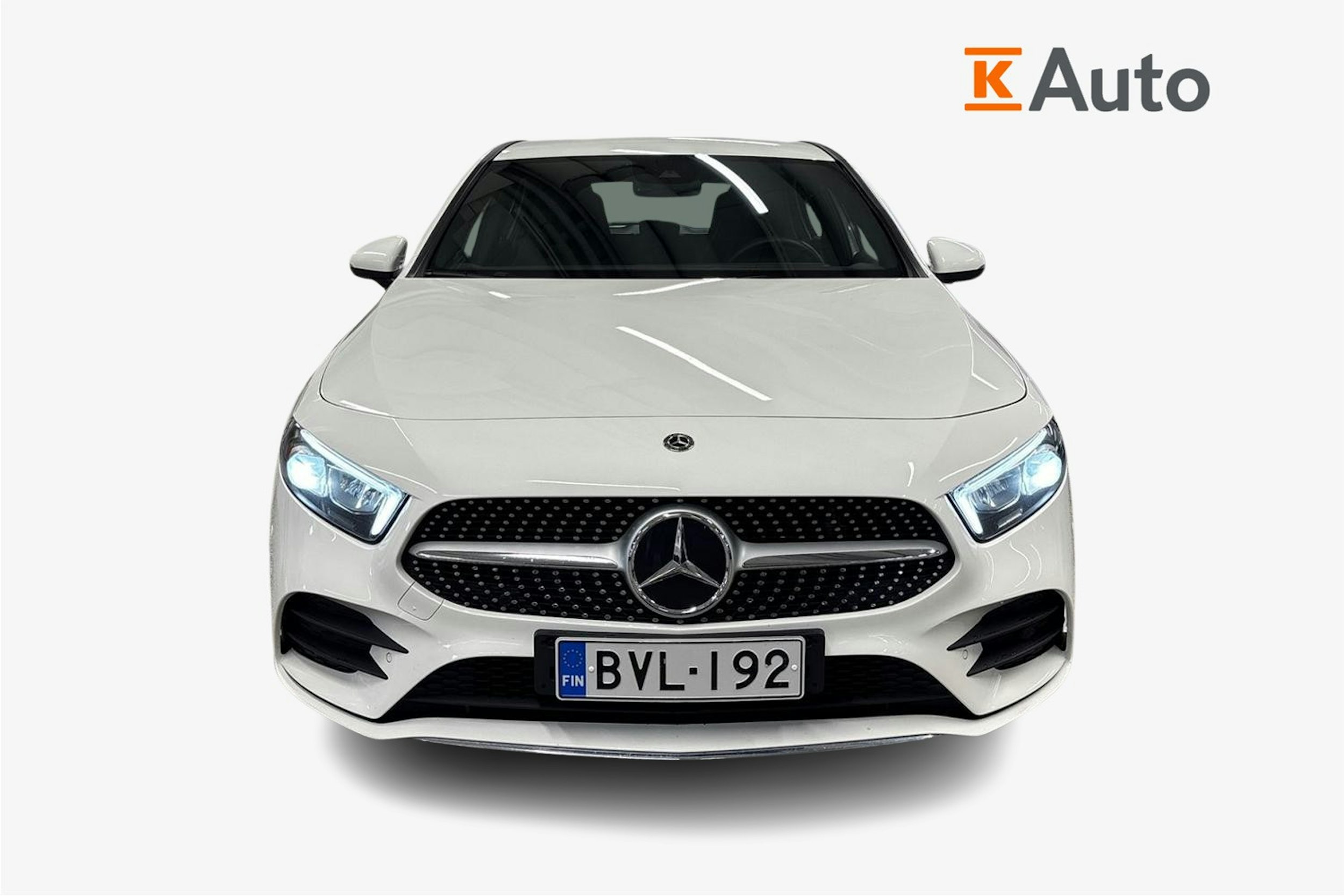 valkoinen Mercedes-Benz A 2018 kuva 5.