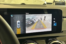 valkoinen Mercedes-Benz A 2018 kuva 16.
