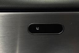 valkoinen Mercedes-Benz A 2018 kuva 24.