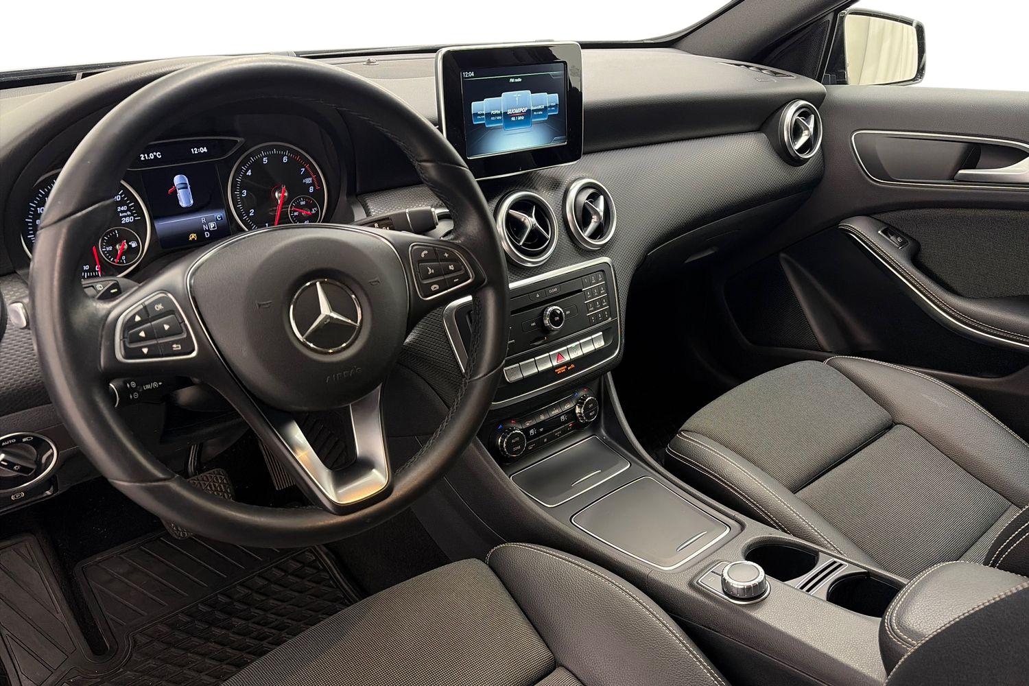 Mercedes-Benz A 180 A Suomi 100 Edition 2018, photo 6/26