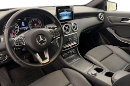 musta Mercedes-Benz A 2018 kuva 6.