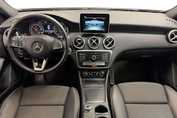musta Mercedes-Benz A 2018 kuva 7.