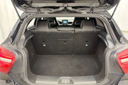 musta Mercedes-Benz A 2018 kuva 11.