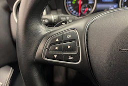 musta Mercedes-Benz A 2018 kuva 14.