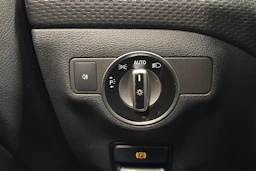 musta Mercedes-Benz A 2018 kuva 24.