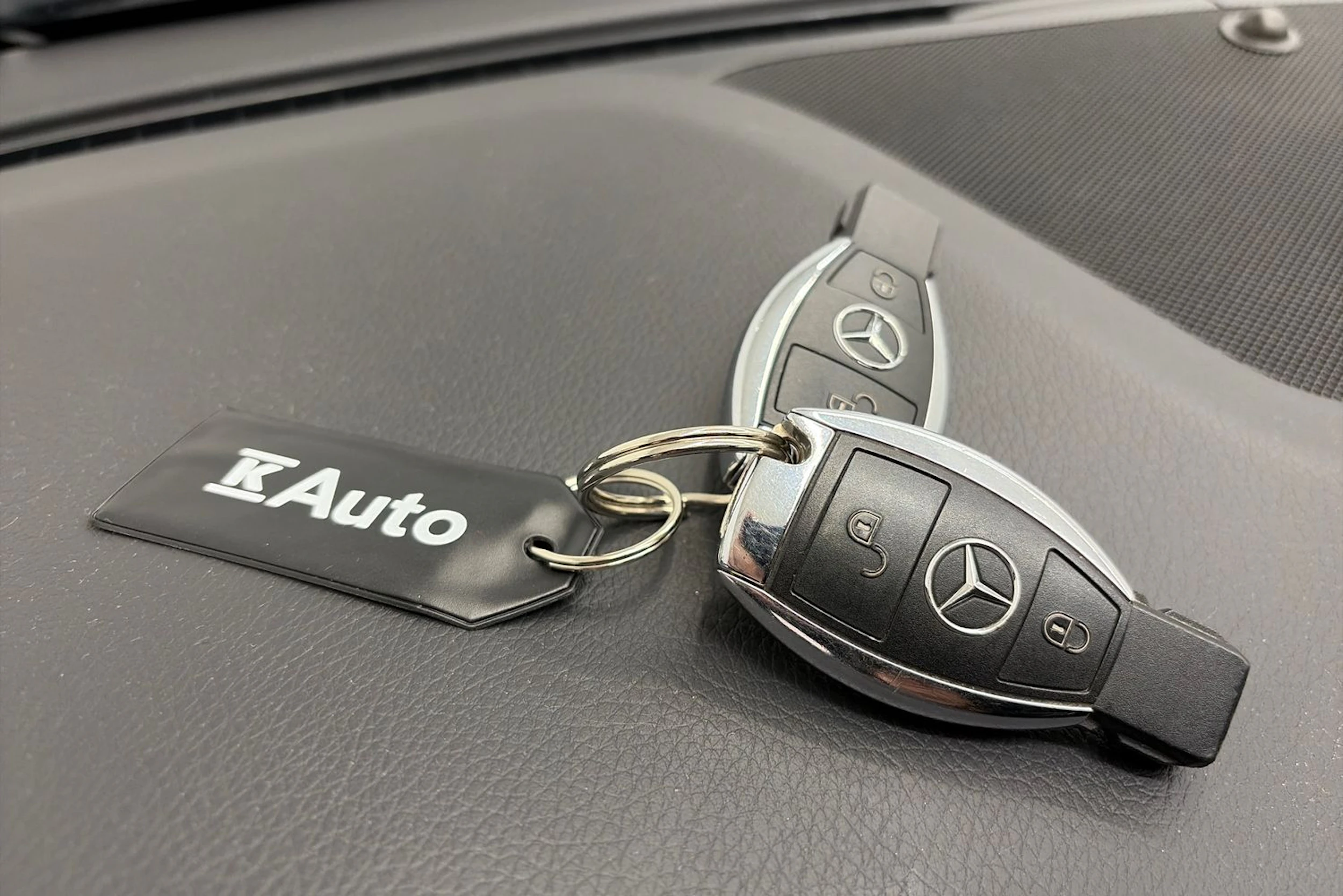 musta Mercedes-Benz A 2018 kuva 26.