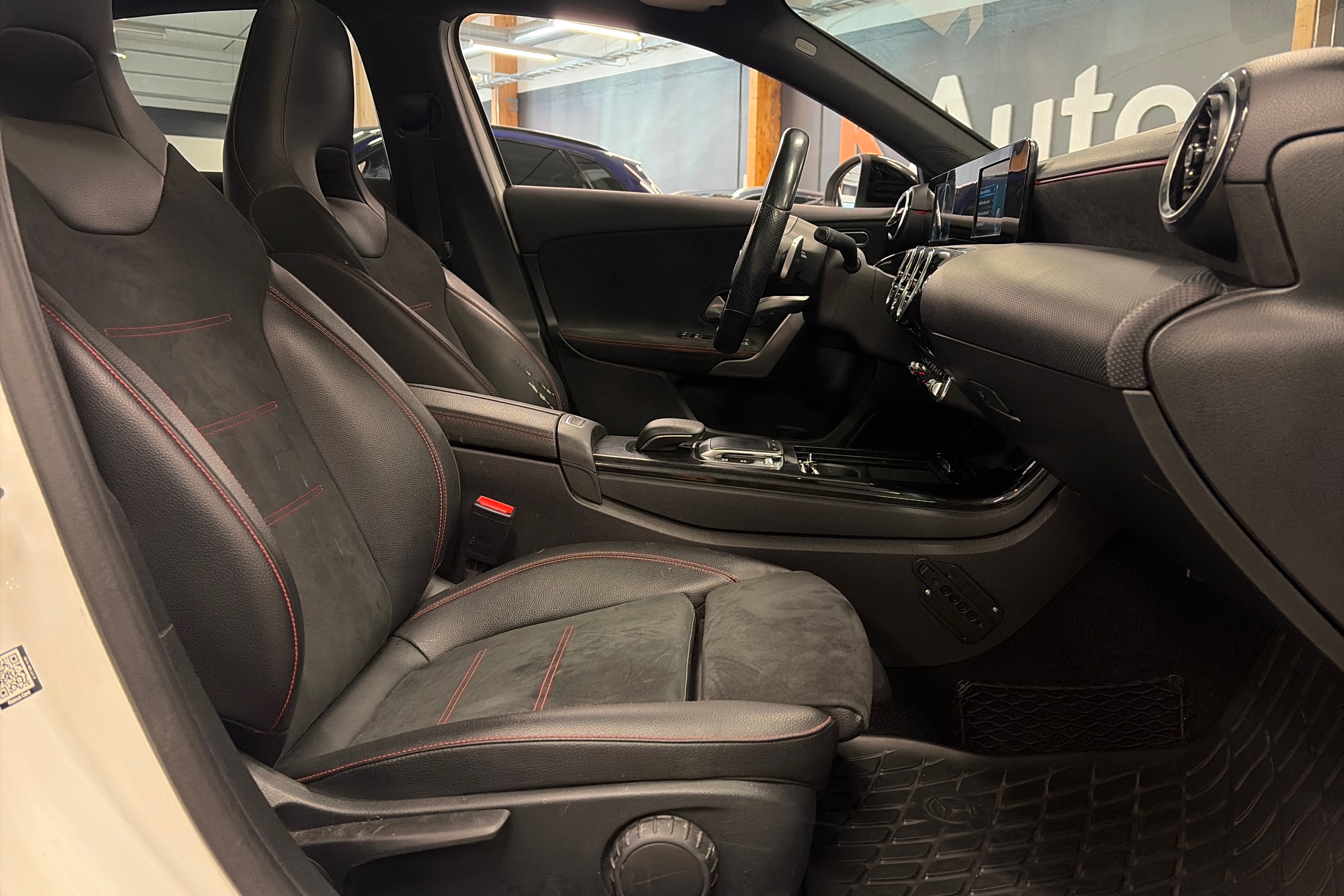 Mercedes-Benz A 180 d A Business AMG 2018, bild 5/8