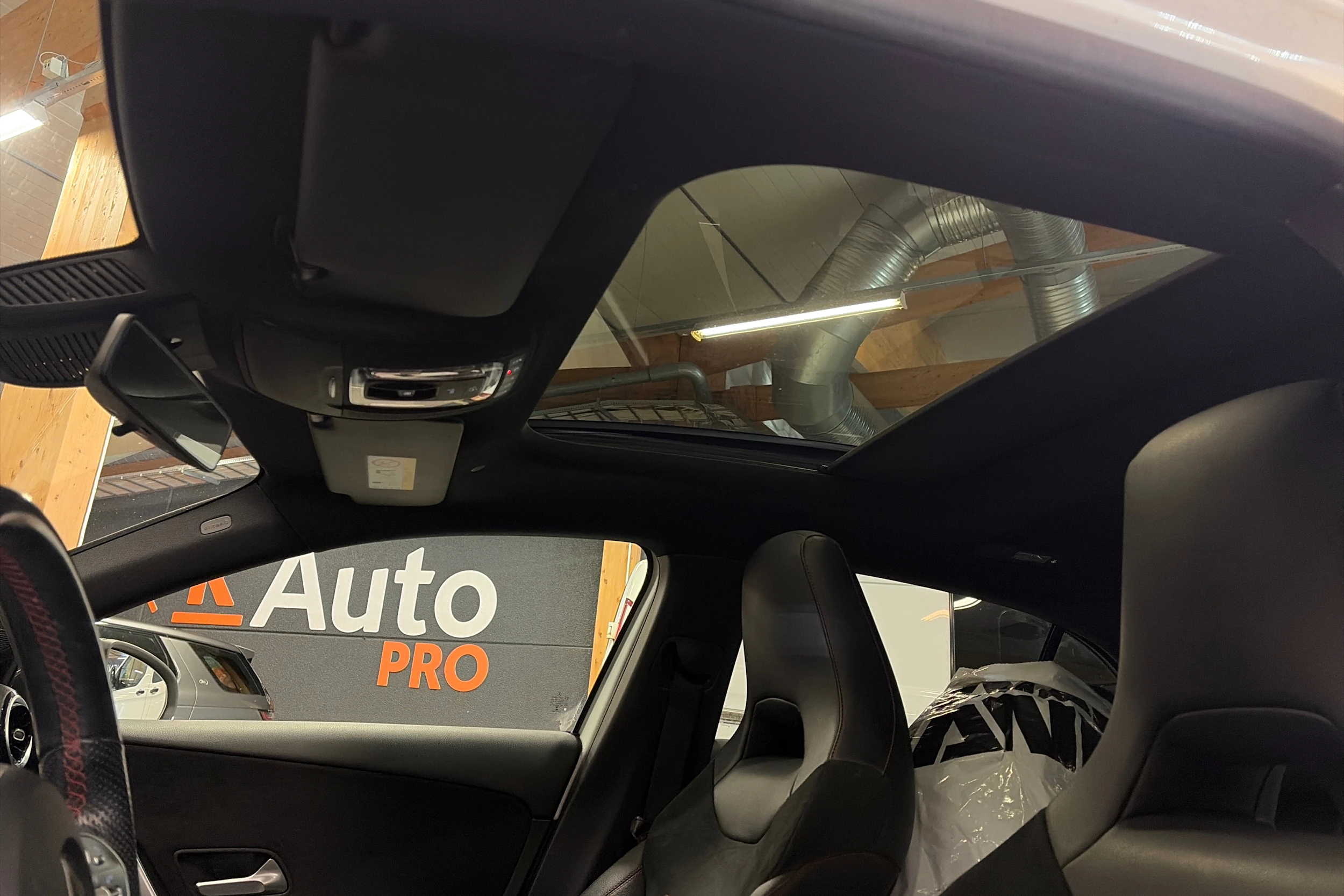 valkoinen Mercedes-Benz A 2018 kuva 7.