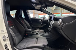valkoinen Mercedes-Benz A 2018 kuva 13.