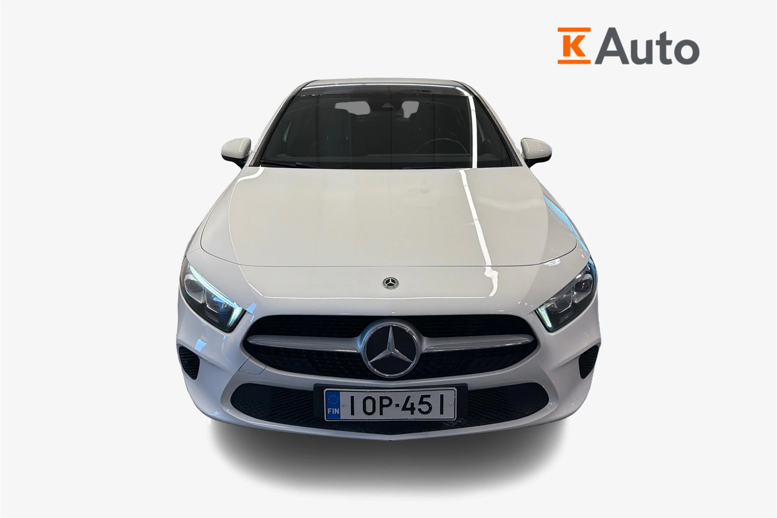 valkoinen Mercedes-Benz A 2019 kuva 4.