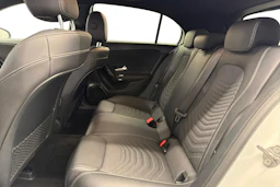 valkoinen Mercedes-Benz A 2019 kuva 8.