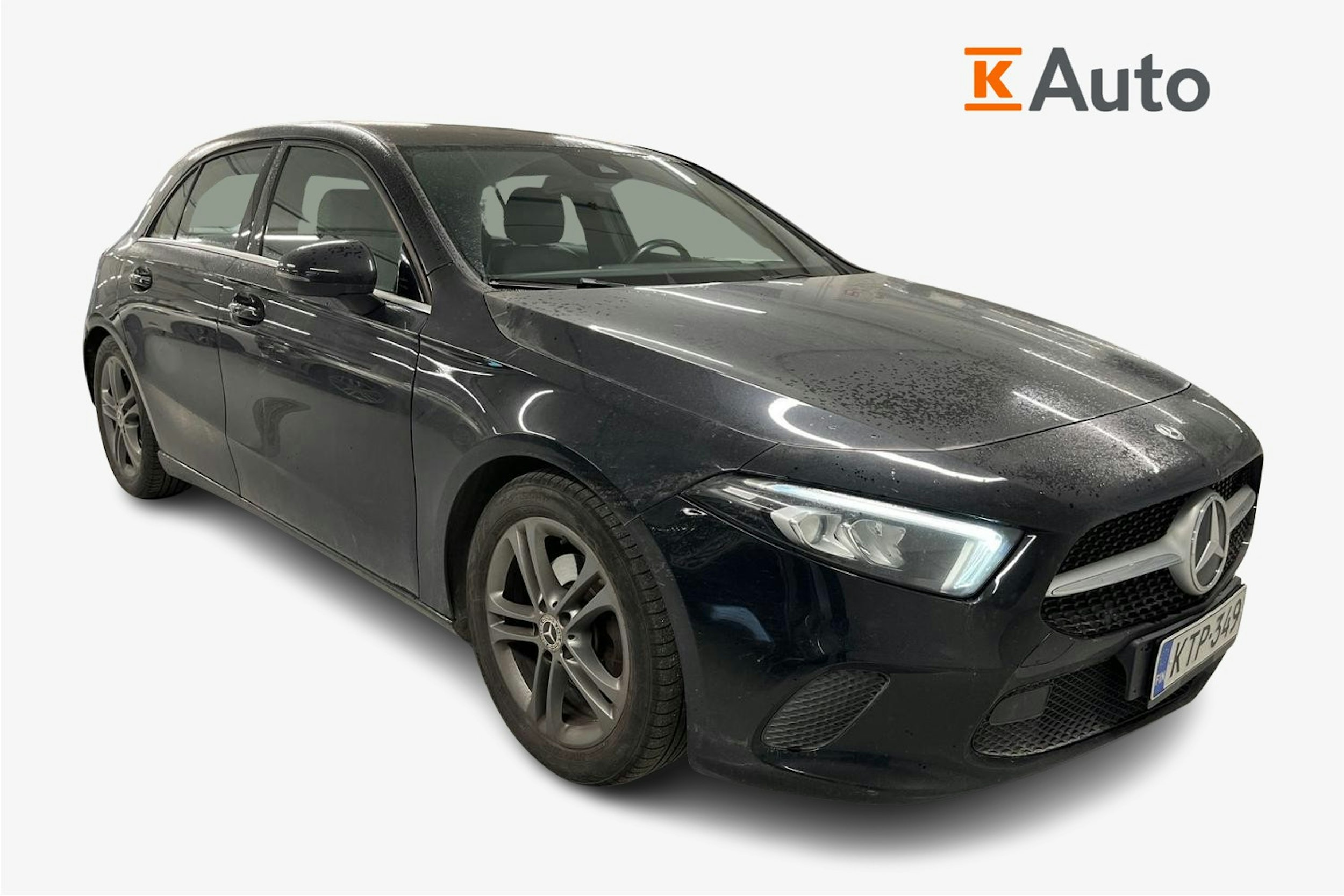 musta Mercedes-Benz A 2018 kuva 1.